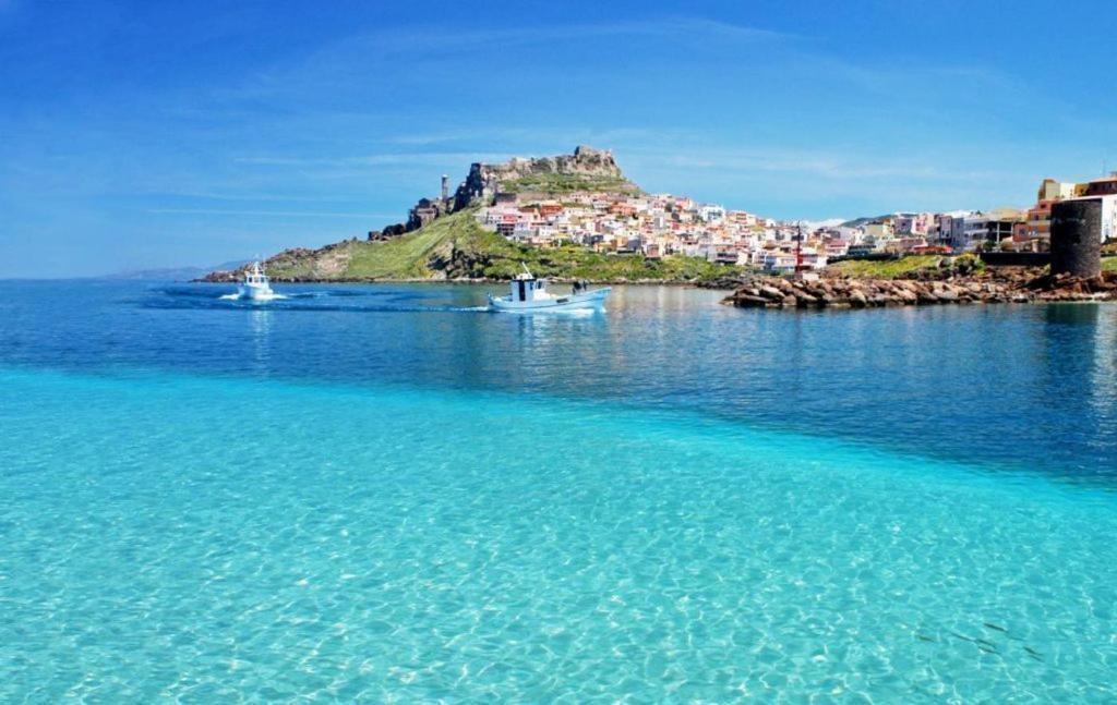 Romantic Loft With Jacuzzi In The Castle Castelsardo Bagian luar foto